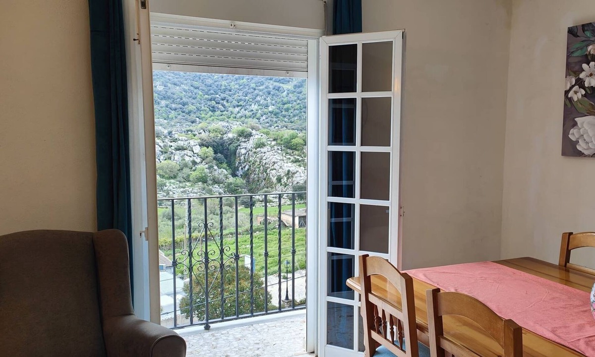 Villaluenga del Rosario Apartment | La Sima Rural Tourist Housing
