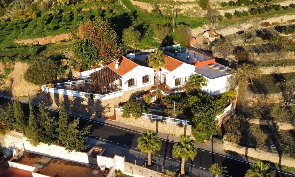 Gualchos Cottage | La Ventera - Big Family House in the Mountains of Southern Spain