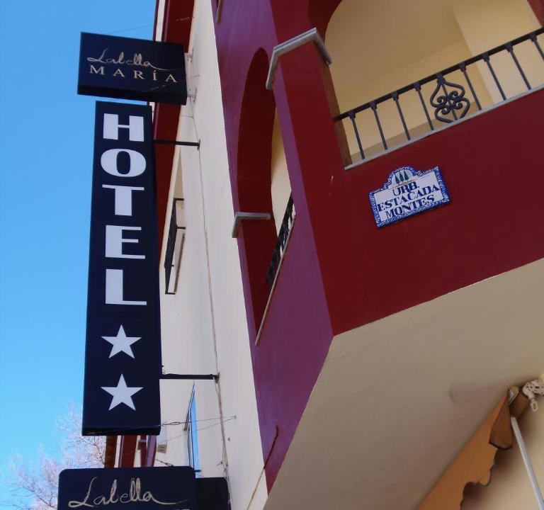 Pinos Genil Hotel | Labella María