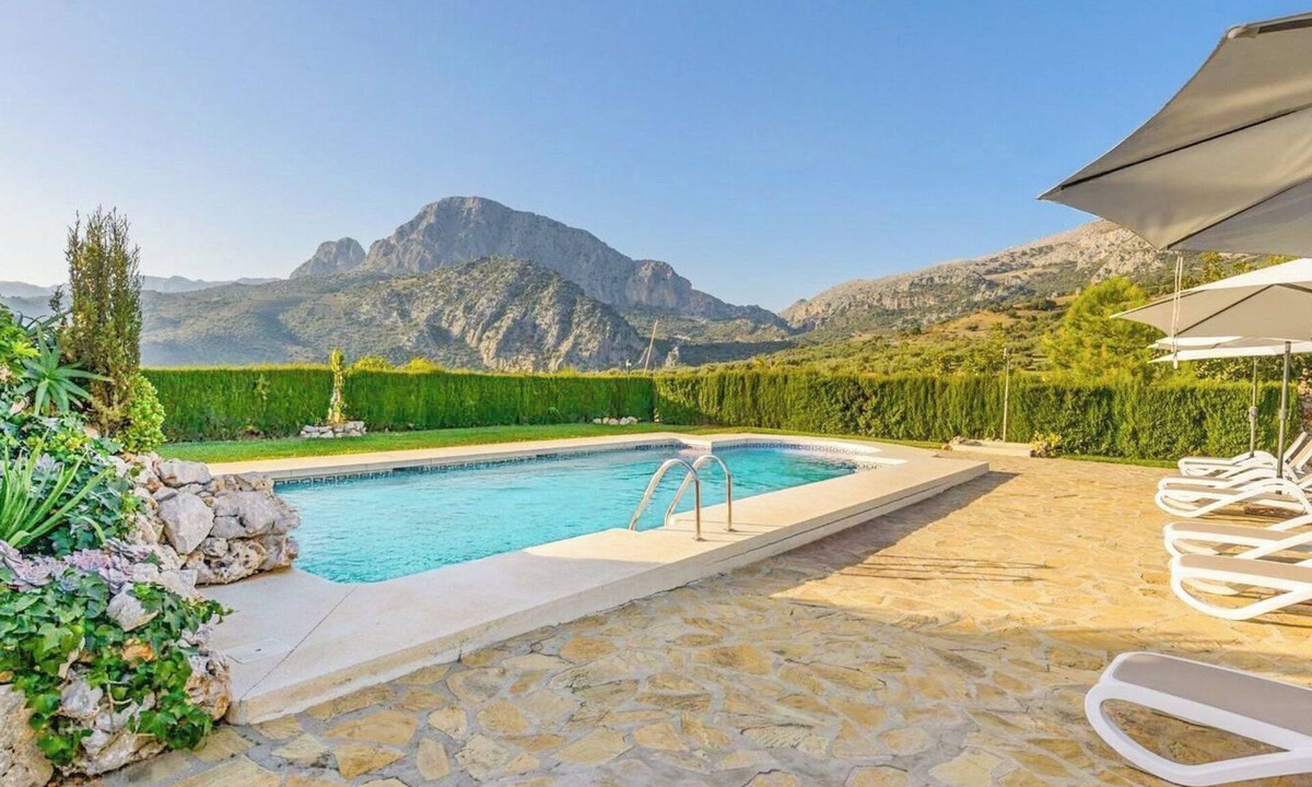 Alfarnatejo Villa | Las Monjas - Pajar Periana by Ruralidays