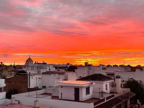 Las Lagunas Apartment | Lets in the Sun - Apartments Clavel