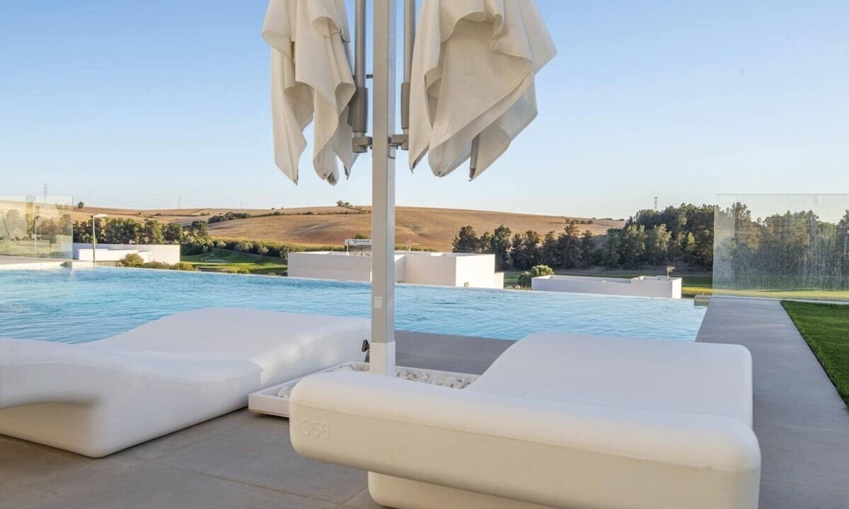 Jerez de la Frontera Apartment | Lightbooking Montecastillo Moto GP