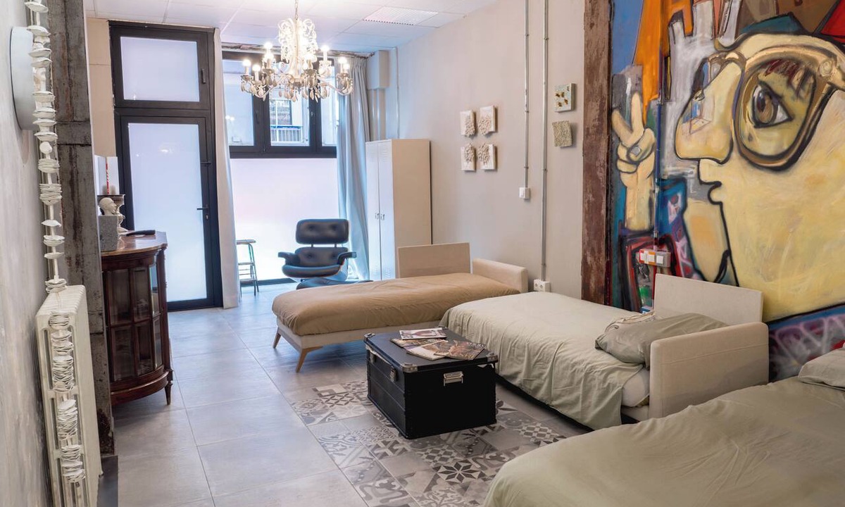 Figares Apartment | LIROLA ARTISTIC LOFT