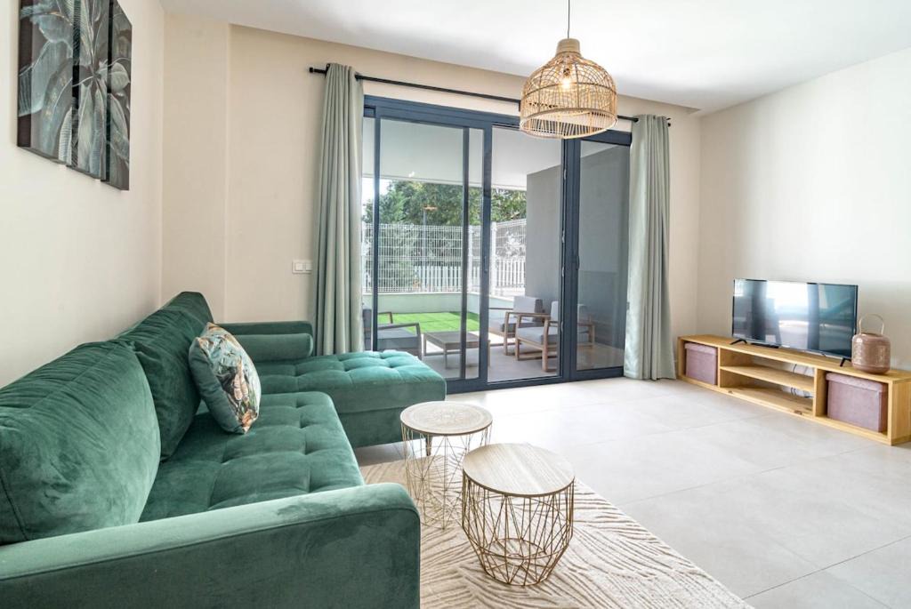 Estepona Apartment | LME2BA- Cozy ground floor flat in luxury resort