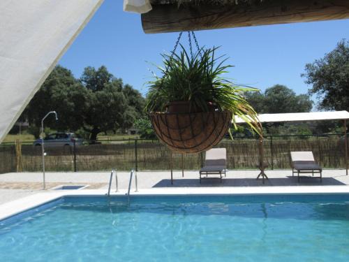 La Roca de la Sierra House | Los Chozos de la Roca