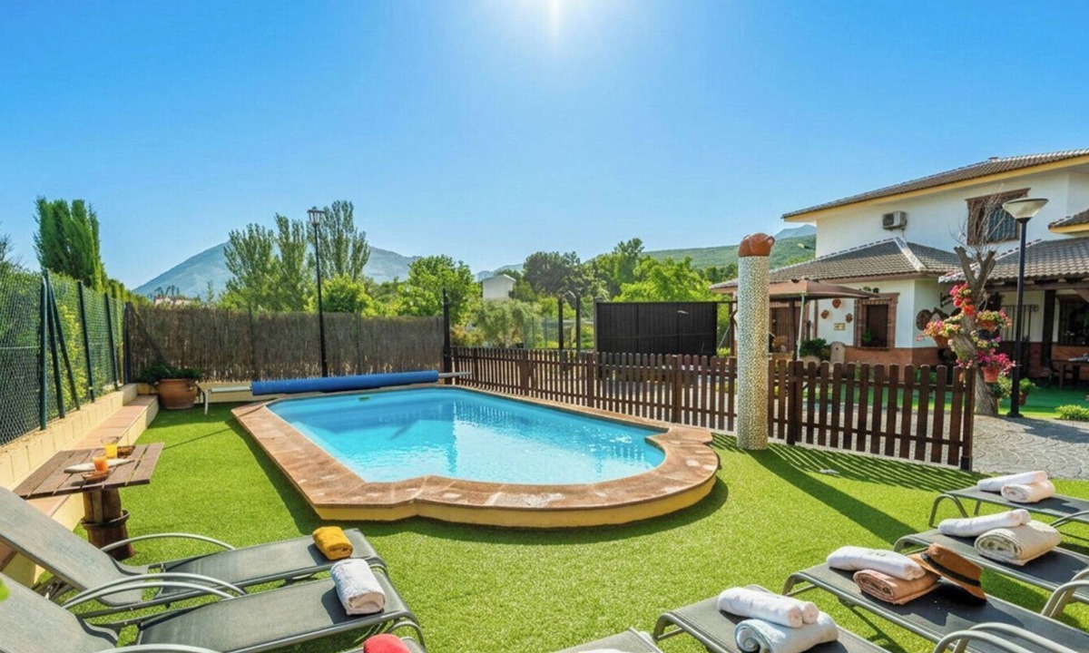 Villanueva del Trabuco Villa | Los Frailecillos Villanueva del Trabuco by Ruralidays