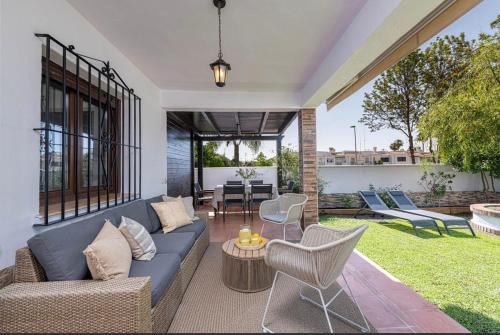 Torre de Benagalbon House | Love Rent4 Málaga Secret Garden