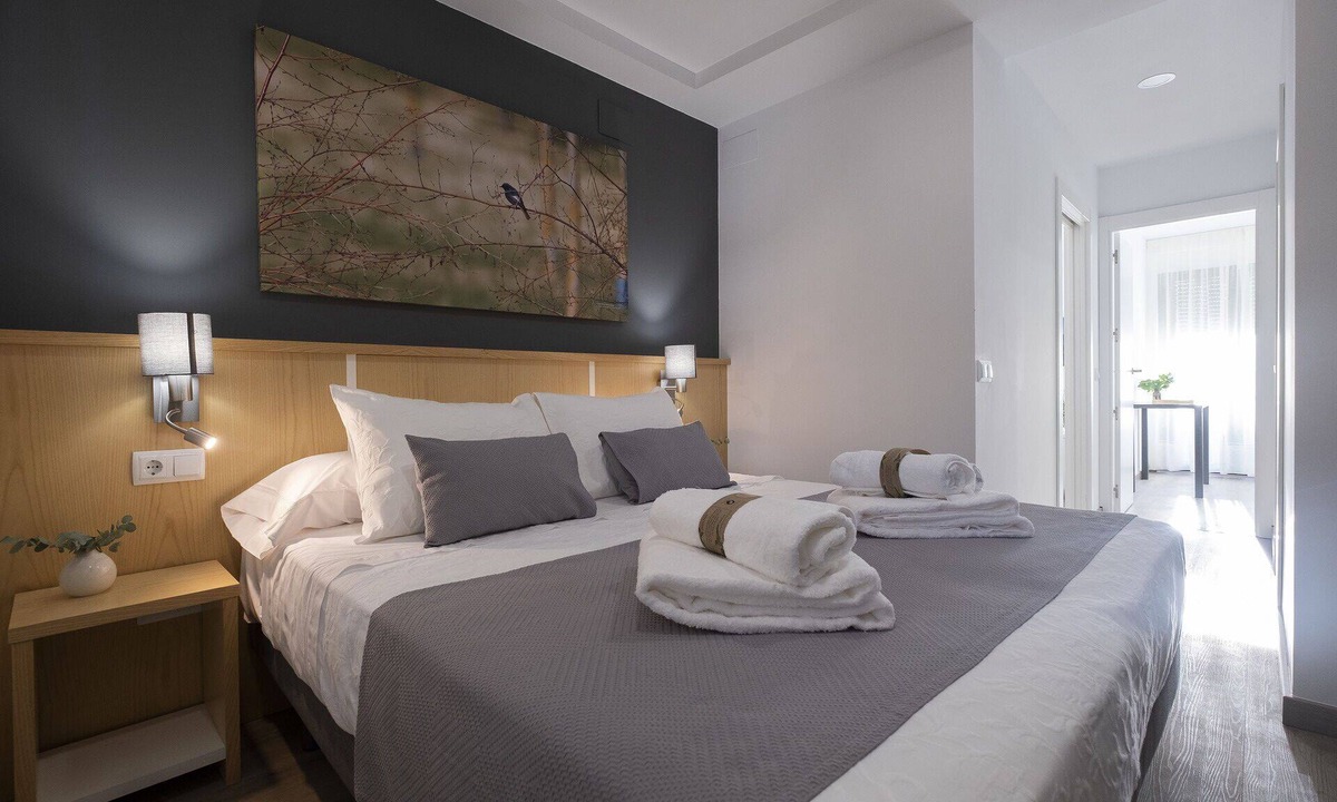 Centro Apartment | Luxor Torre del Clavero Apartments - 2 bedrooms