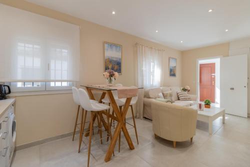Jewish Quarter Apartment | Luxury El Patio de la Juderia