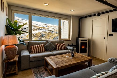 Pradollano Apartment | Luxury refurnished apartment with Private Parking close to ski slopes