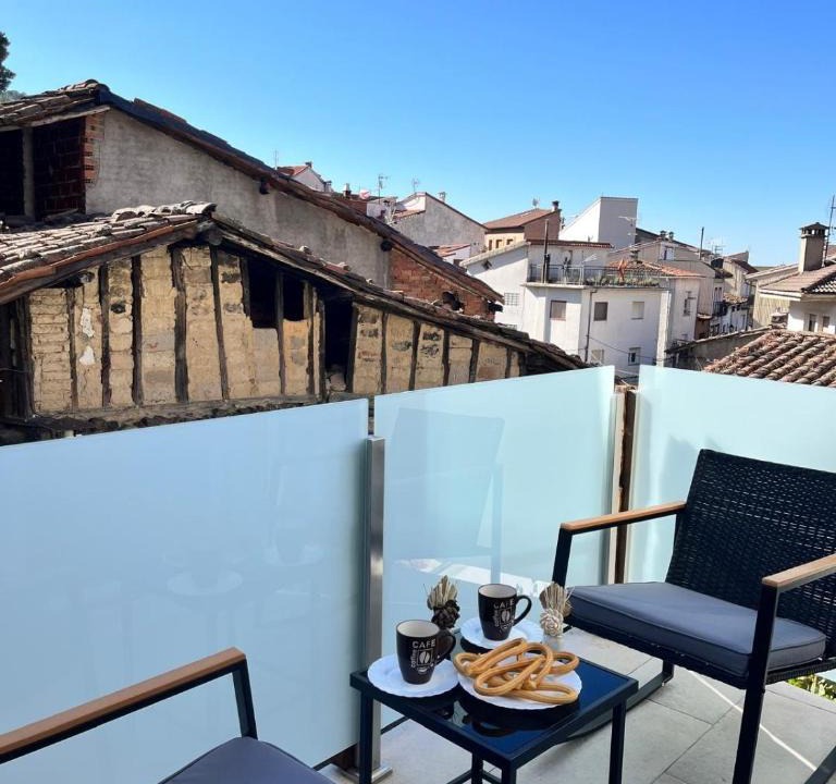 Mijares House | Mabel House Suites