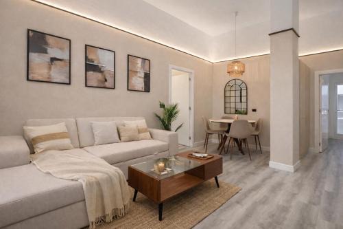 Doctor Barraquer-Grupo Renfe-Policlinico Apartment | Macarena Boutique Apartment