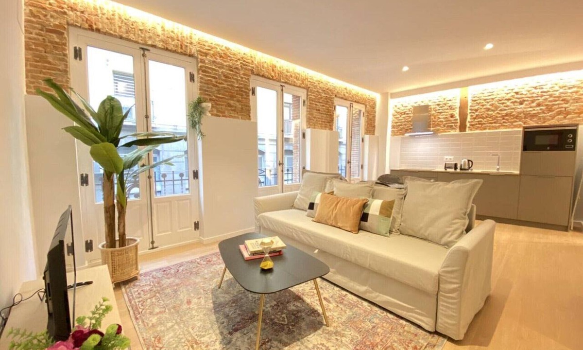 Las Acacias Apartment | Madrid stay with Parking