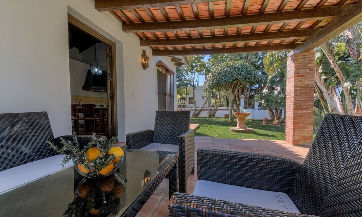 Conil de la Frontera Cottage | Magnificent and spacious rustic house, El Palmeral nad Los Naranjos-2 bedrooms