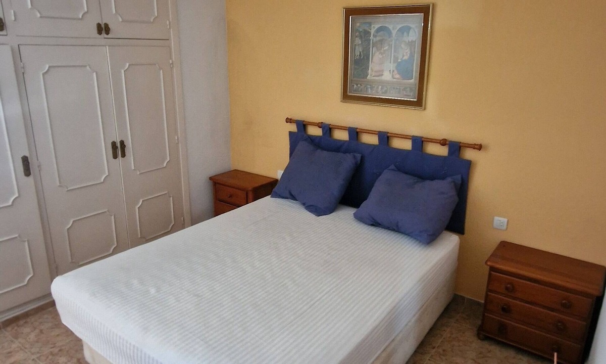 Poligono Alameda Condo | Malaga: center, beach and transportation within 15 minutes walking distance.