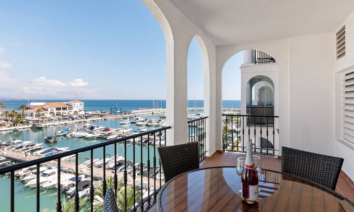 Cabrita Apartment | Marina Real Port View 2457