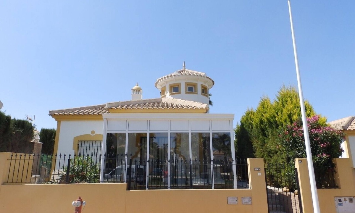 Mazarron Villa | MCC01 - Lovely 2 Bed Detached Villa Private Pool, Mazarrón Country Club