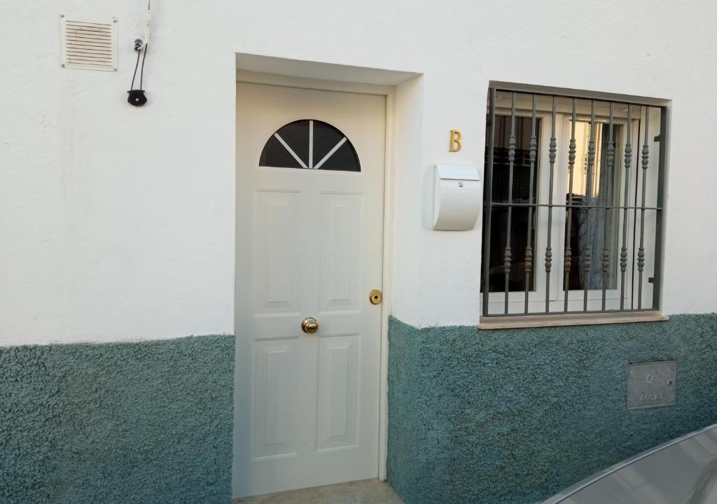 Tijola Apartment | Miguel y Rosa 2