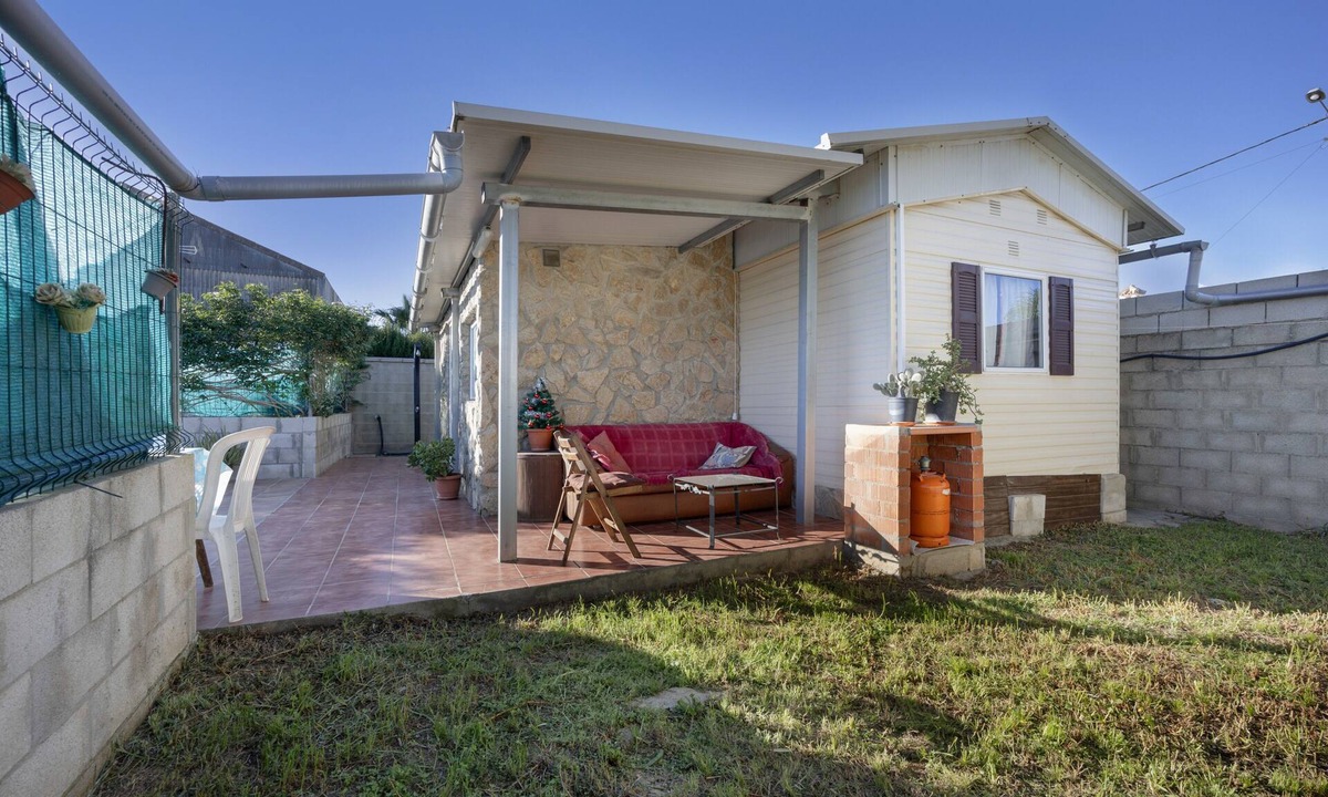 Los Franceses-la Vega House | Mobile Home 'Manoli' with Private Garden and Balcony