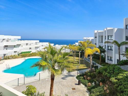 Puerto de la Duquesa Apartment | Modern 3 bedroom apartment with amazing facilities