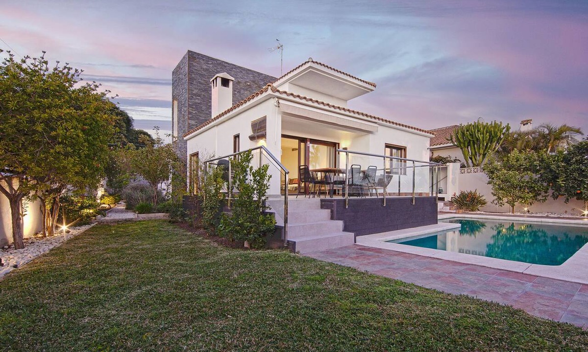 Urbanizacion Costabella House | Modern Villa close to Costabella beach by Interhome