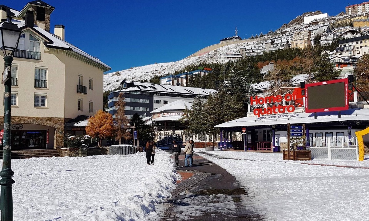 Pradollano Apartment | Moderno Estudio con Garaje en Edificio Sapporo, Sierra Nevada