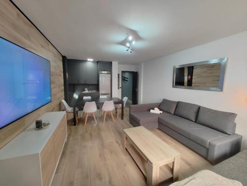 Pradollano Apartment | MONTBLANC TODOSIERRANEVADA - 2 DORMITORIOS REFORMADO - Junto a los Telecabinas & Zona Baja