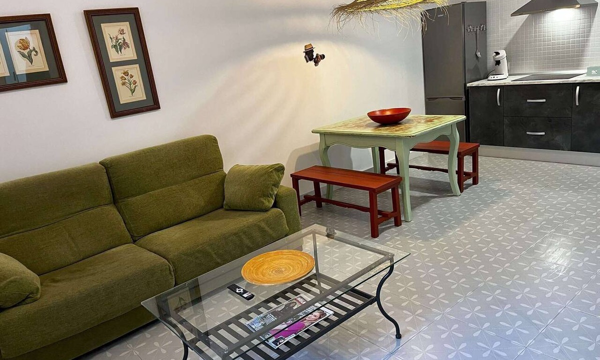 Talavera de la Reina Apartment | Mula 7 - Centrally Located Ground-Floor Apartment with Private Entrance