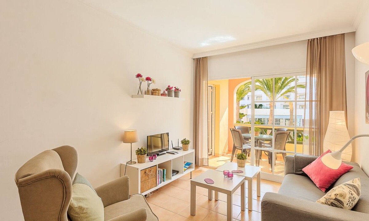 Nerja Apartment | Nerja center - sea view - beach at 75 m - 2 bedrooms - 1 bathroom - Wifi