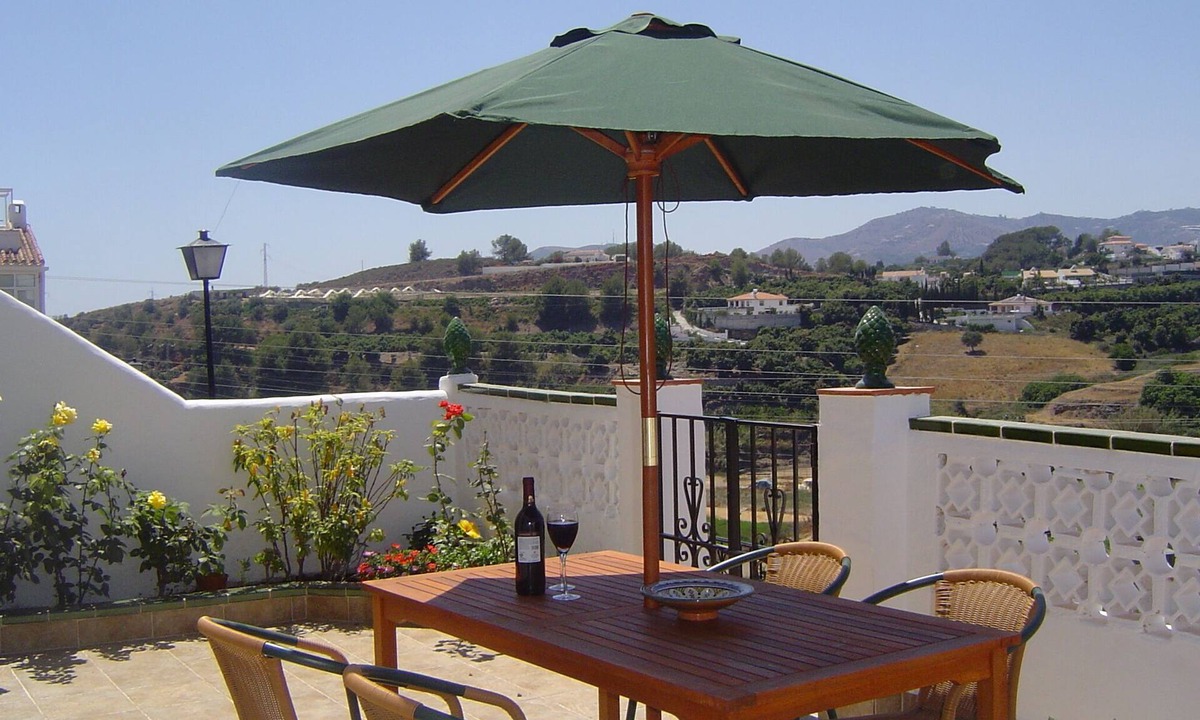 Nerja House | NERJA- PET FRIENDLY SPACIOUS HOUSE-Pool-Views-Parking- Vacant Sept/Oct/Nov