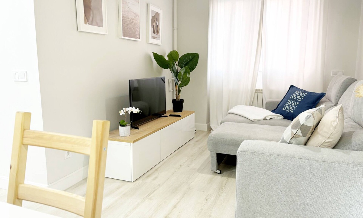 Las Acacias Apartment | New apartment, Madrid Rio, Rastro, center, Sol, M30 very quiet