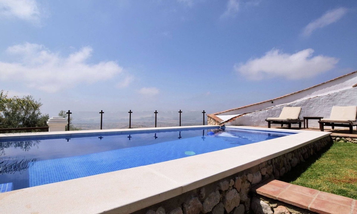 Antequera House | Nice Holiday home in Andalusia with pool