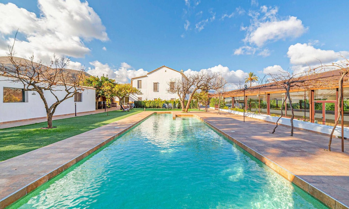 Berja House | Nice home in Berja with private swimming pool, can be inside or outside