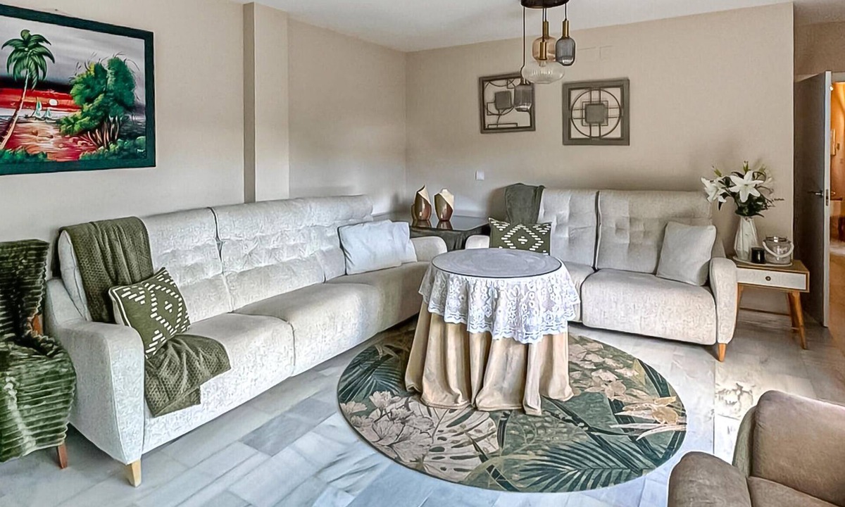Cenes de la Vega House | Nice home in Cenes de la Vega