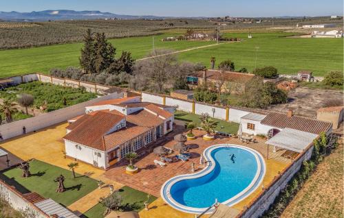 Puente Genil House | Nice Home In Puente Genil
