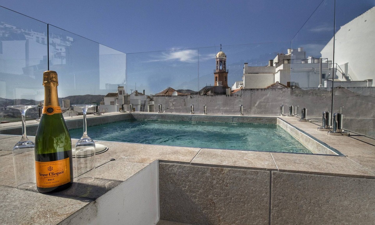 Competa House | No 17 Competa – Stylish Stay with Rooftop Pool
