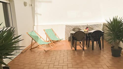 Conil de la Frontera City Center Apartment | Noria is a comfortable apartment with patio and large terrace in Conil
