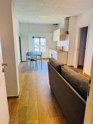 San Roque Apartment | Nuevo Apartamento Ideal para viajeros en carretera, 2 habitaciones