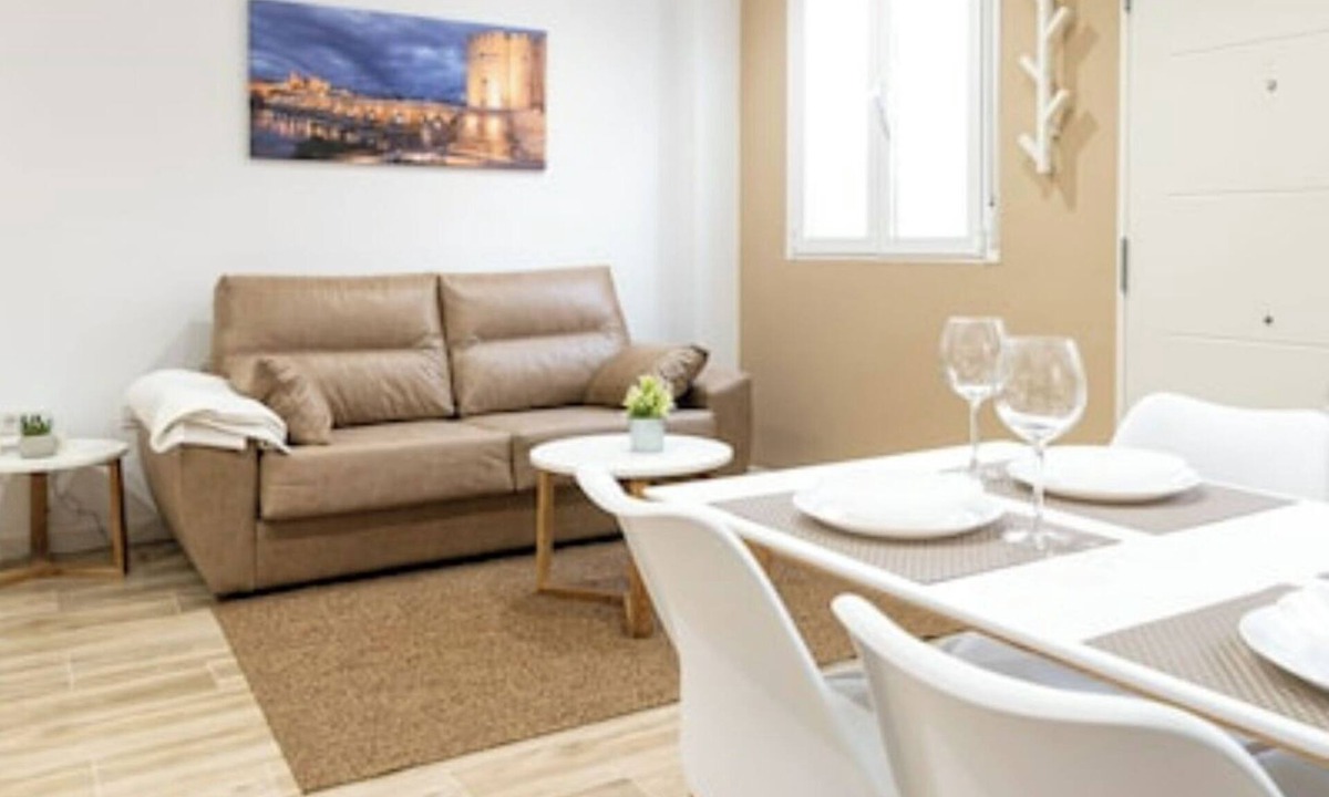 Distrito Sur Apartment | Nuevo Lolf a step away from the Roman bridge and the historic center of Córdoba.