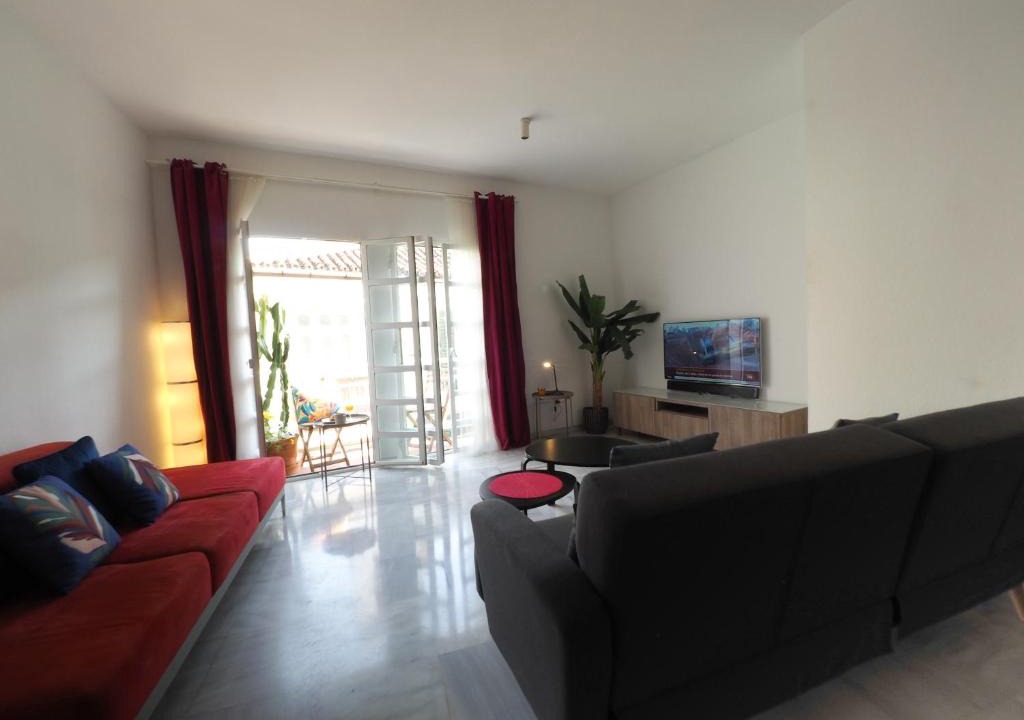 La Goleta Apartment | Ollerias RooMalaga by Bossh Apartments