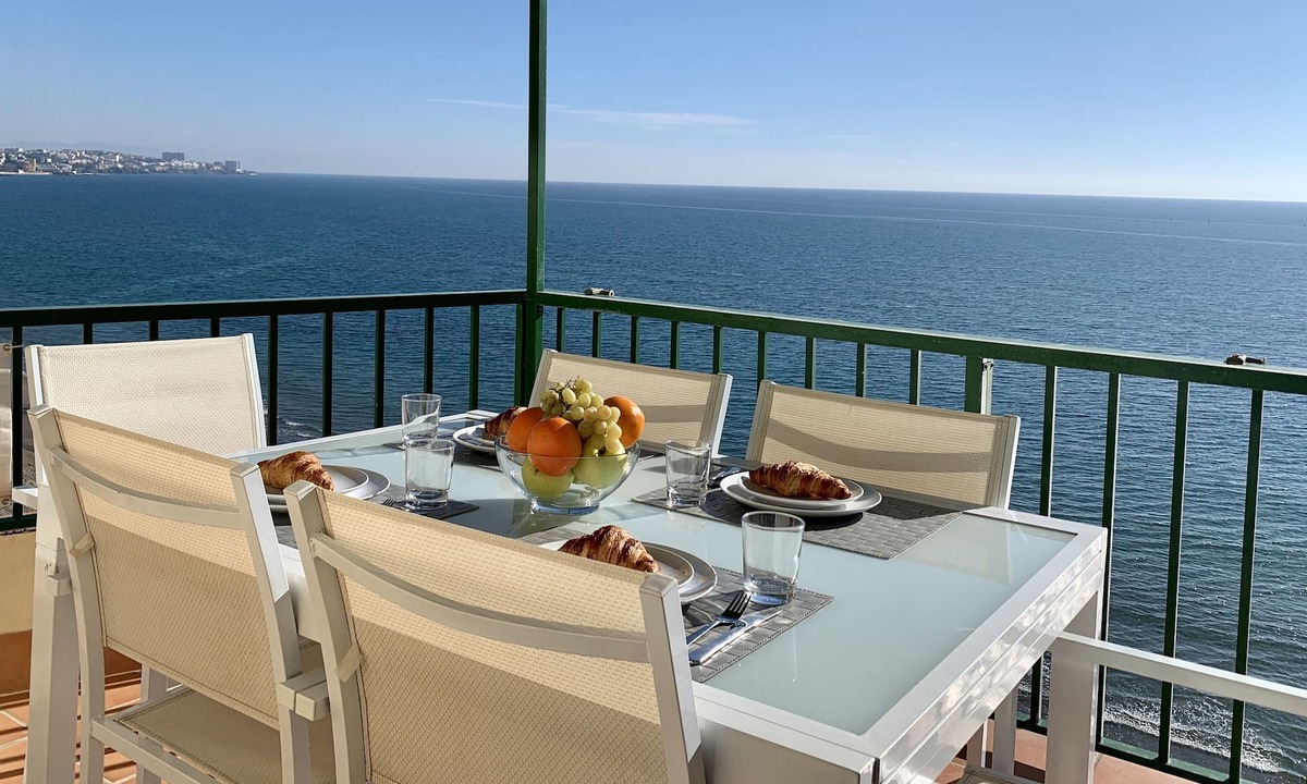 Costa del Sol Condo | Olympus 2-The house of the gods, beachfront, terrace