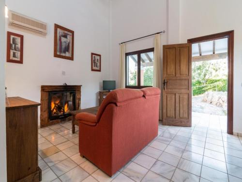 Pozo Alcon House | Outdoor Ibipozo Retreat with Pool
