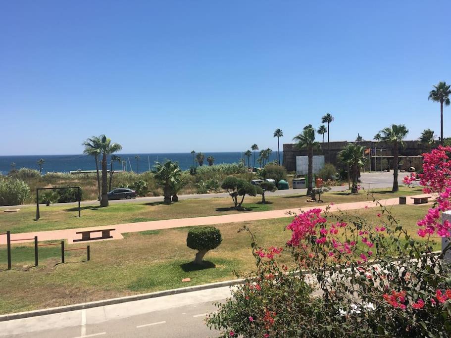 Castillo de Sabinillas Apartment | Palm Beach Apartment in La Duquesa