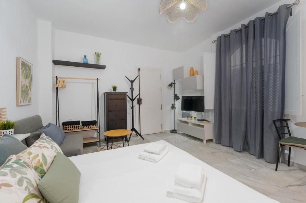 Feria Apartment | Panther Home Alameda II