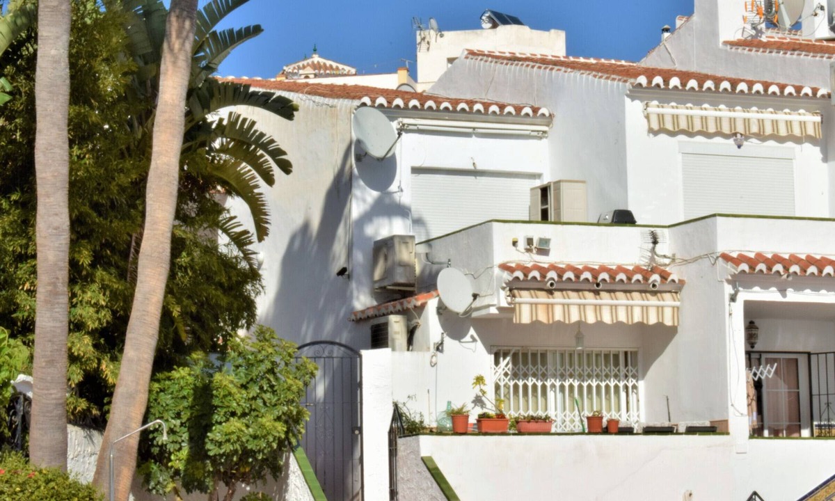 Urbanizacion La Noria Apartment | Papillon 16 Pueblo Rocio - Eurosur