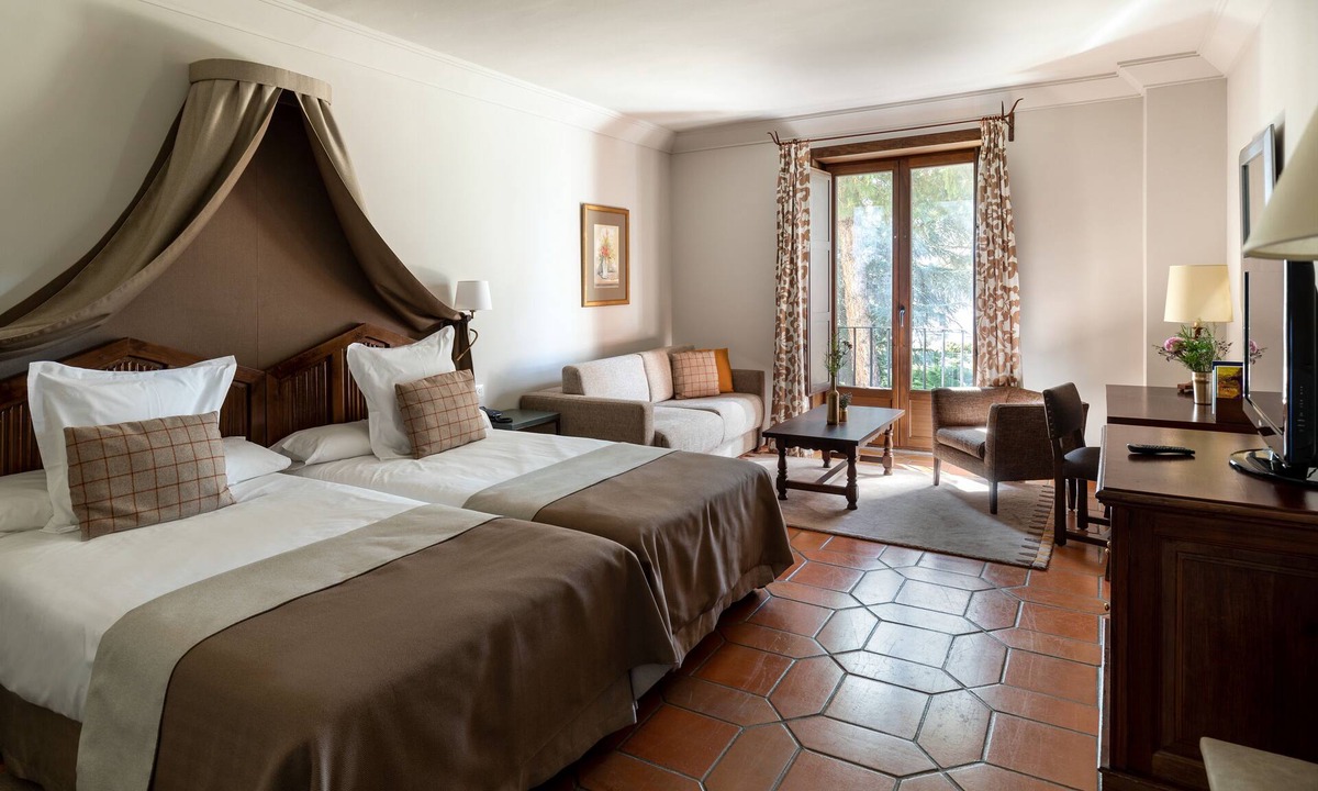 Old Town of Avila Hotel | Parador De Avila