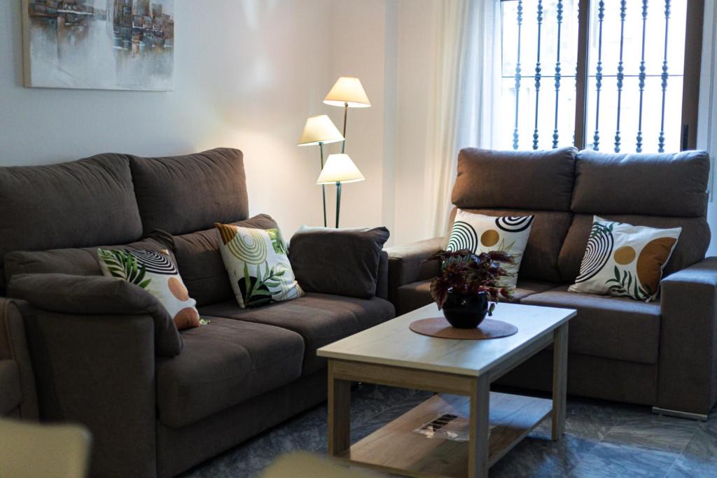 La Trinidad-San Juan y Todos los Santos Apartment | Parking Entre Patios Centro