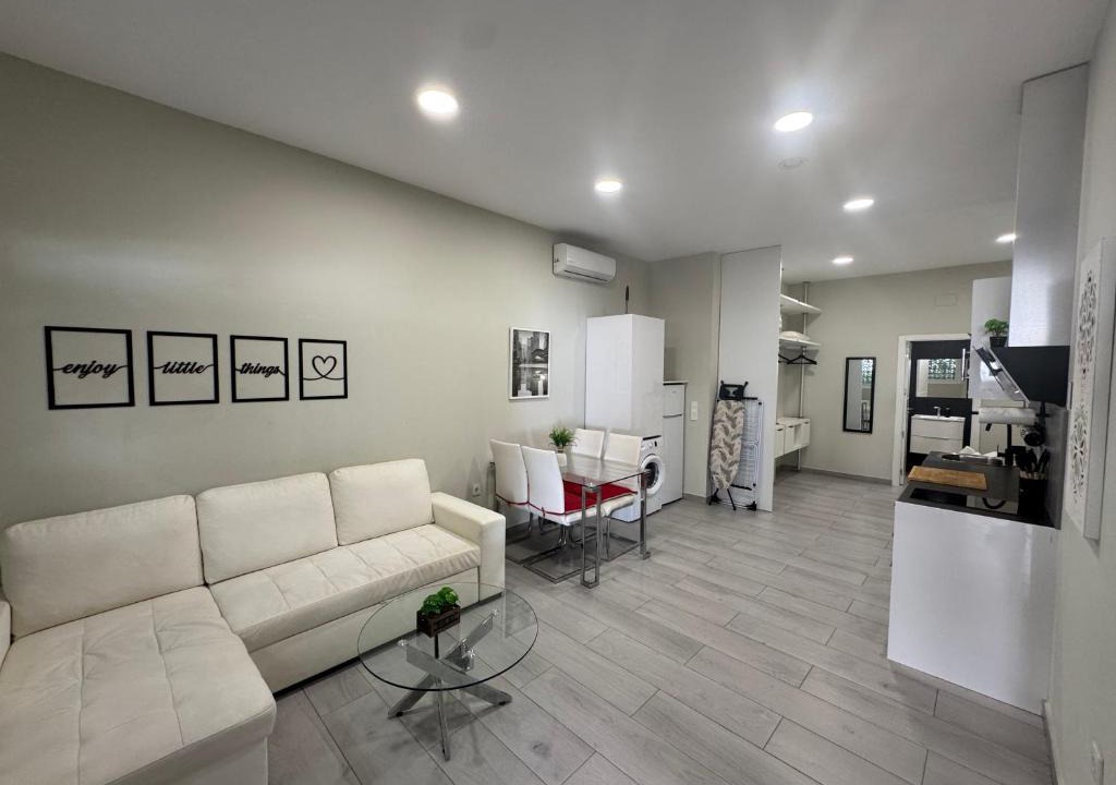 Vistaalegre Apartment | Patio de los naranjos GCL