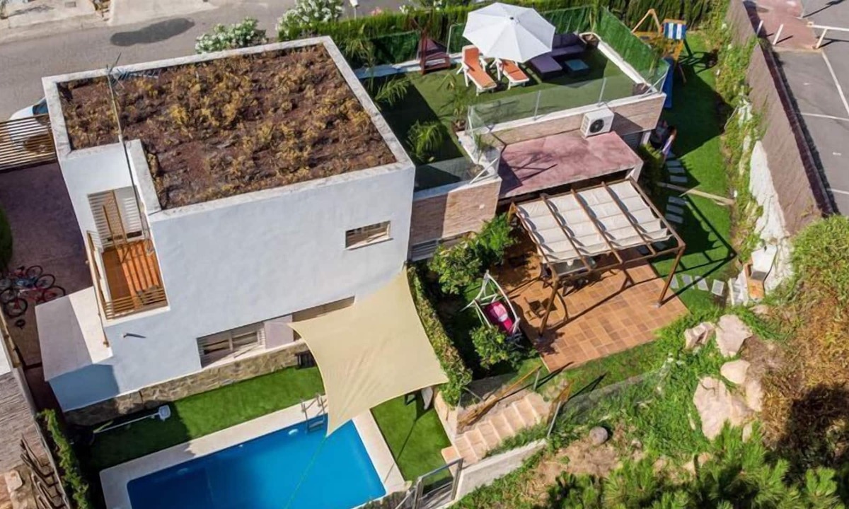 Las Jaras House | Peaceful holiday home in Cordoba with garden