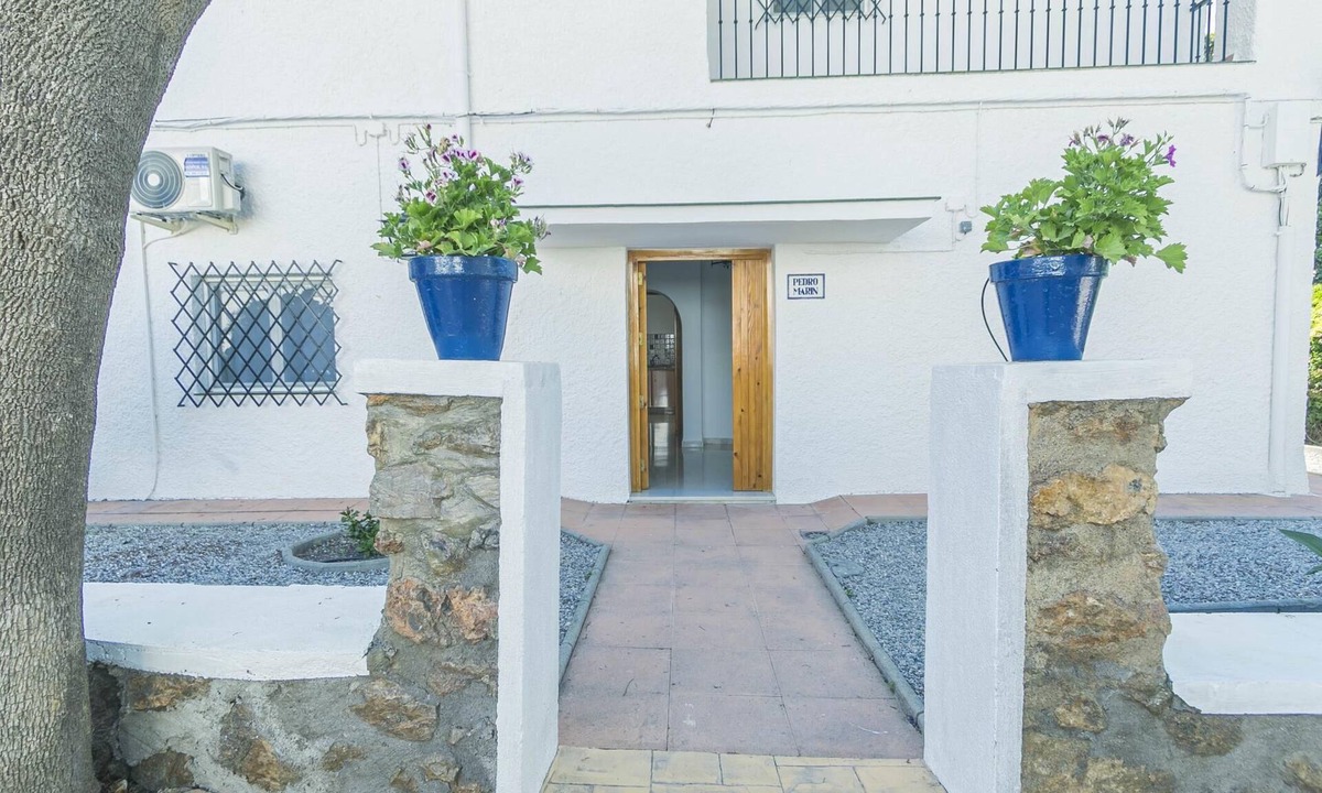 Orgiva Villa | PEDRO MARIN, 5 Bedroom House in Complejo Rural Orgiva